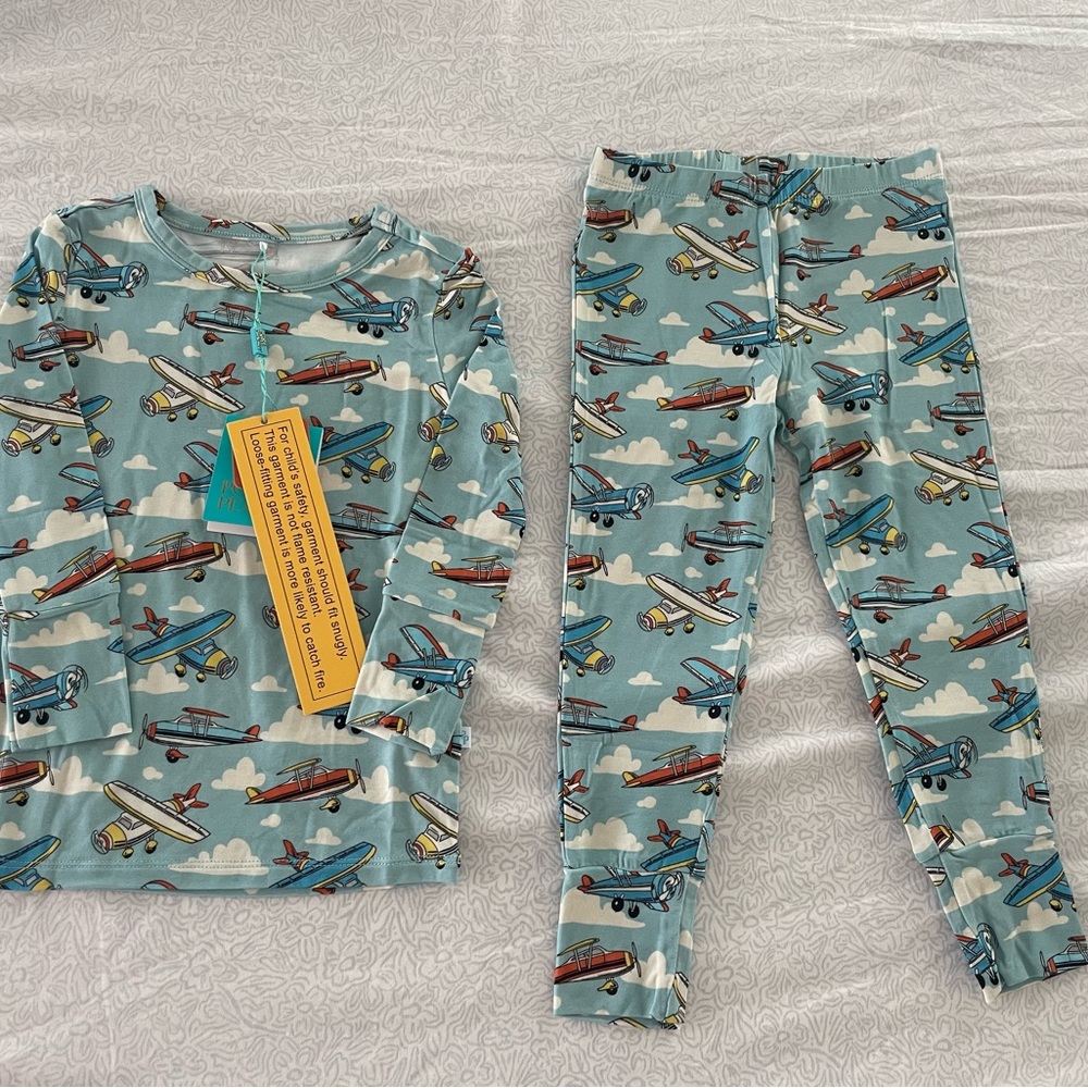 NWT Posh Peanut Airplane Print Pajama Set Size 2T